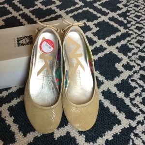 Anne Klein flats